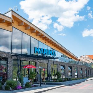 Dovolená blízko ski areálů a atrakcí v Marině Liptov se snídaní a privátním wellness (bazén, sauny) + fitness