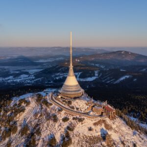 Liberec jen 3 km od centra a blízko několika ski areálů: Pobyt v Hotelu Fabrica *** se snídaní formou bufetu