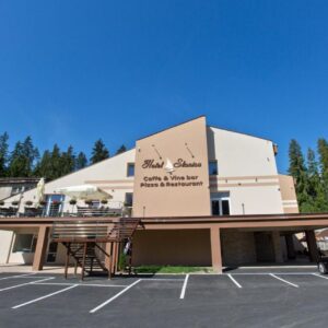 Slovensko: Orava u přehrady v Hotelu Slanica se snídaní a lahví sektu + sleva na půjčení sportovního vybavení