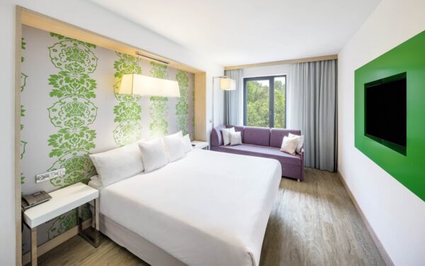 Praha přímo v centru: Hotel Occidental Praha Five **** s relax zónou se saunou, fitness a skvělými snídaněmi