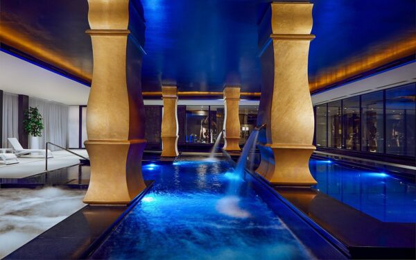 Polsko u Baltu v Dune Beach Resortu s polopenzí a luxusním wellness/fitness + welcome drink a animační program
