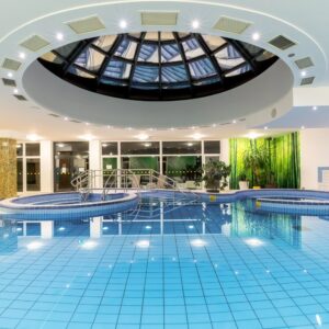 Zalakaros 150 m od termálů v Napfény Hotelu *** s polopenzí, vstupem do lázní a neomezeným wellness + vyžití