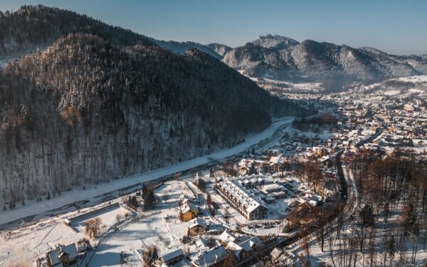 Polské Pieniny 250 m od sjezdovky v Hotelu Szczawnica Park ***** se snídaní či polopenzí a neomezeným wellness