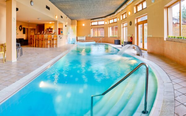 Liptov u Vysokých a Nízkých Tater: Sojka Resort *** s polopenzí, bazény, 4 druhy saun a Liptov Region Card
