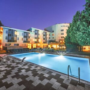 Morava: Přerov v Hotelu Jana **** se snídaní/polopenzí a wellness (bazén, vířivka, 3 sauny, 2 páry) + kolárna