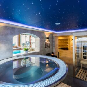 Polské Tatry a Zakopané u skiareálů: Willa Baciarka se snídaní a wellness (bazén, vířivky, sauny) + herna