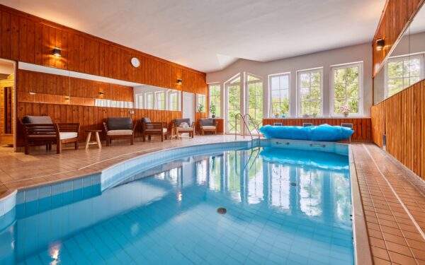 Pobyt u Janských Lázní a krkonošských ski areálů v Hotelu Auri *** s polopenzí + bazén a sleva na wellness