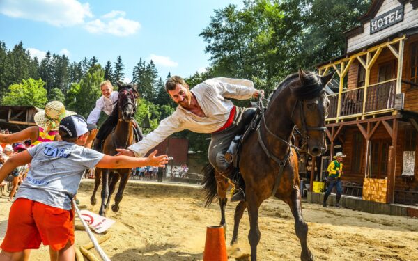 Vysočina: Pobyt v Resortu Šikland se snídaní a neomezeným vstupem do Westernového městečka + animační program