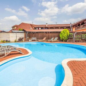 Pobyt u Litovelského Pomoraví a Olomouce: 3* Hotel Aldo se snídaní či polopenzí a bazénem + bowling a kulečník