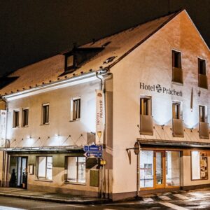 Západní Čechy u památek: Horažďovice v Hotelu Prácheň *** se snídaní či polopenzí + vstup do aquaparku a muzea