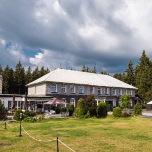Krušné hory: Jáchymov u Božídarského rašeliniště v Hotelu Berghof *** s polopenzí + kulečník a vyžití pro děti