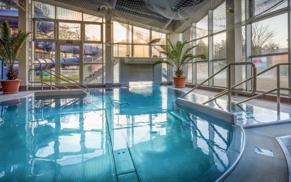 Turčianské Teplice jen 100 m od Spa & Aquaparku v Penzionu Panda s polopenzí, drinkem a 40% slevou na masáže