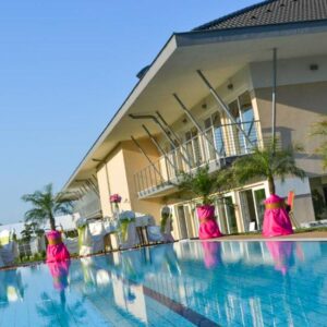 Pobyt 30 km od Budapešti v Szépia Bio & Art Hotelu **** s polopenzí/plnou penzí, wellness a sportovním vyžitím