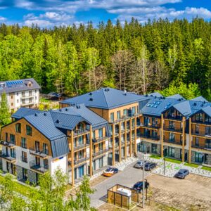 Dovolená v Krkonoších: Szklarska Poreba v apartmánu Sun & Snow Ostoja Parku Narodowego + sauna a herna