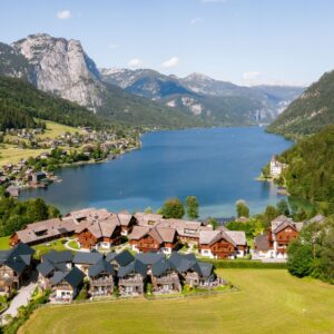 Štýrsko: Solná komora ve 4* MONDI Appartments am Grundlsee se snídaní, wellness a jógou + poukaz do restaurace