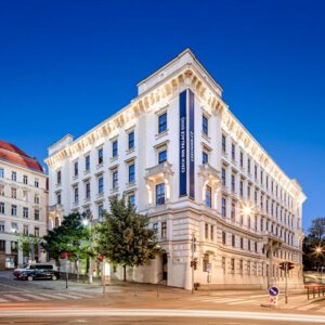 Brno luxusně přímo v centru: 5* Hotel Grand Palace Brno se snídaněmi, vstupem do sauny a masáží + fitness