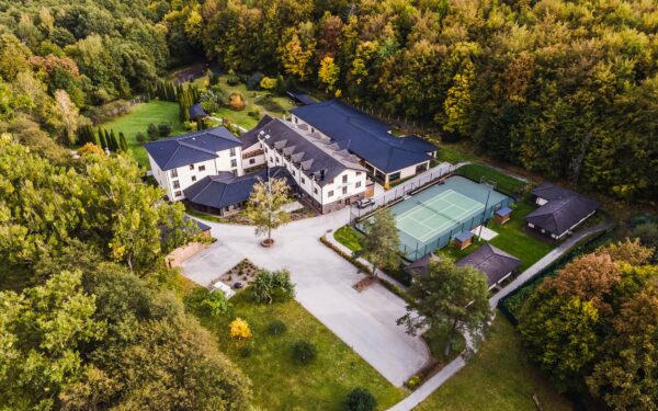 Relaxační pobyt u Košic v Bio Hotelu & Wellness Zlatý Hýľ se snídaní/polopenzí + wellness a fitness neomezene