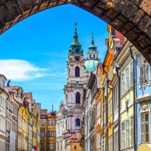 Praha u přírodního parku v Hotelu Smaragd *** se snídaní nebo polopenzí a dětským hřištěm + mazlíček zdarma