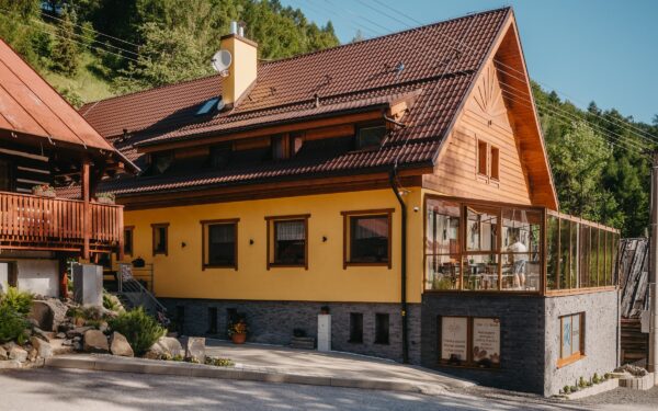 Belianské Tatry a Pieniny blízko Bachledky: 3* Penzion Ski Jezersko se snídaní či polopenzí + 3 sauny, vířivka