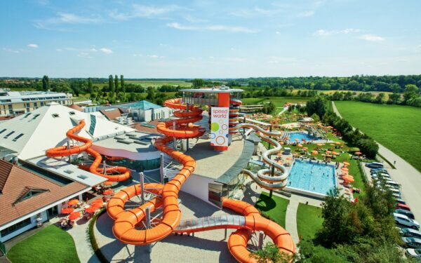 Burgenland v Hotelu Xylophon **** propojeném s lázněmi + plná penze, neomezené termály a vyžití pro děti