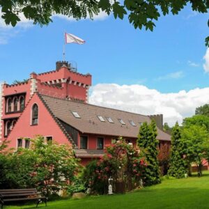 Braniborsko v The Lakeside Burghotelu zu Strausberg ****+ se snídaněmi, wellness s bazénem, saunami a fitness