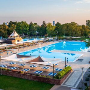 Dunajská Streda: Thermal Hotel Campino **** s polopenzí a až 10 vnitřními a venkovními bazény + dětský koutek