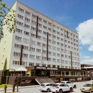 Slovensko v Alibaba Kongres Hotelu & Spa *** se snídaněmi a wellness (finská, parní a infrasauna) + masáž