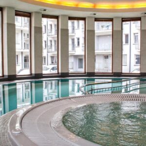Horská dovolená v Zakopaném blízko termálů a atrakcí v Prestige Apartment + bazén, vířivka a sauna neomezeně
