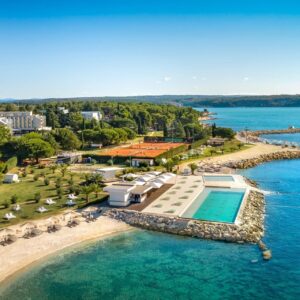 Chorvatsko: Novigrad 50 m od pláže v Hotelu Aminess Laguna *** s polopenzí a bazénem + dítě do 7 let zdarma