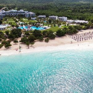 Gran Muthu Almirante Beach Hotel