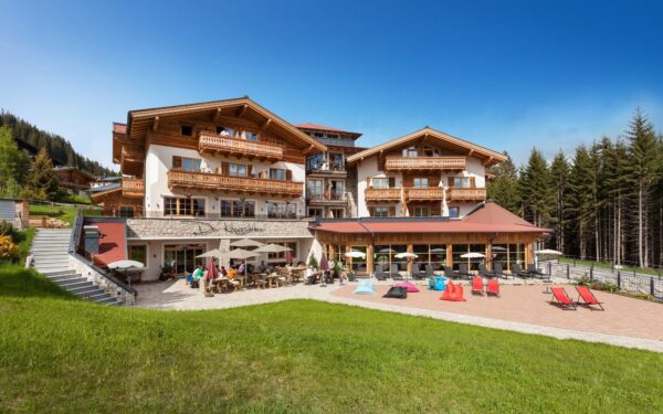 Relax v rakouských Alpách: Hotel Königsleitner **** s polopenzí a wellness (bazén, 2 sauny) + túra s průvodcem