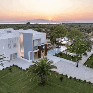 The Mini Resort