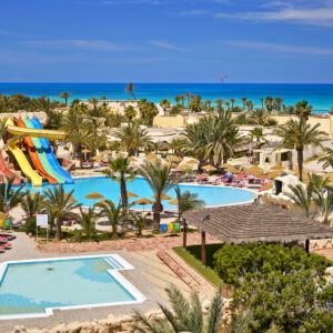 Hotel Les Quatre Saisons & Aquapark By Medina Hotels