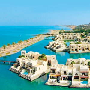 Hotel The Cove Rotana Resort