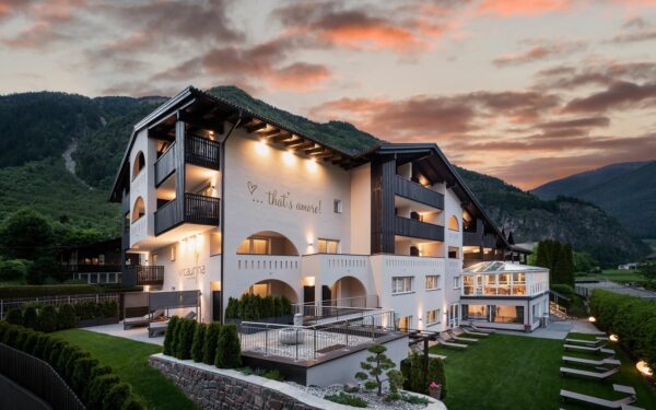 Italské Alpy: Údolí Ahrntal ve Vitaurina Royal Hotelu *** s polopenzí, wellness, fitness a welcome drinkem