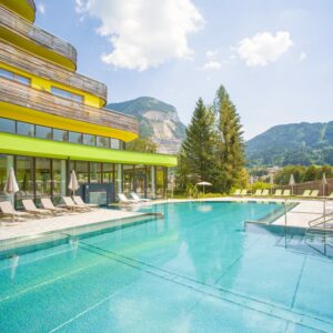 Relax v Tyrolsku s výhledem na hory: Hotel Das Sieben ****+ se snídaní, wellness centrem (6 saun) a programem