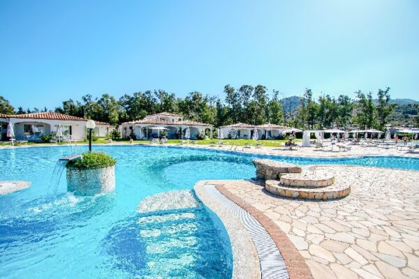 Limone Beach Resort