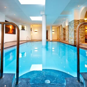 Dovolená snů blízko Zellského jezera: Hotel Tauernhof Kaprun **** s polopenzí a wellness + slevy na atrakce